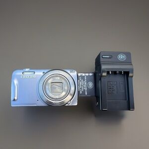 Fujifilm Finepix T500 Digital Camera 16MP 12xZoom 24mm wide Lens silver *read